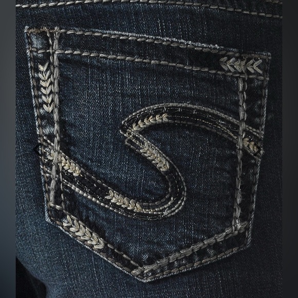 SILVER Aiko Bootcut Jean in Dark Wash Size 28 Waist / 33 Length - Picture 12 of 12